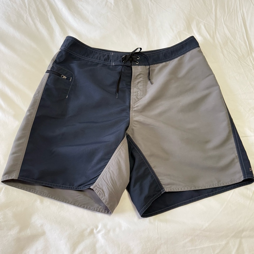 Patagonia | Mens SZ 35 | Blue Gray Zip Swim Trunks Board Shorts Resort Vacation